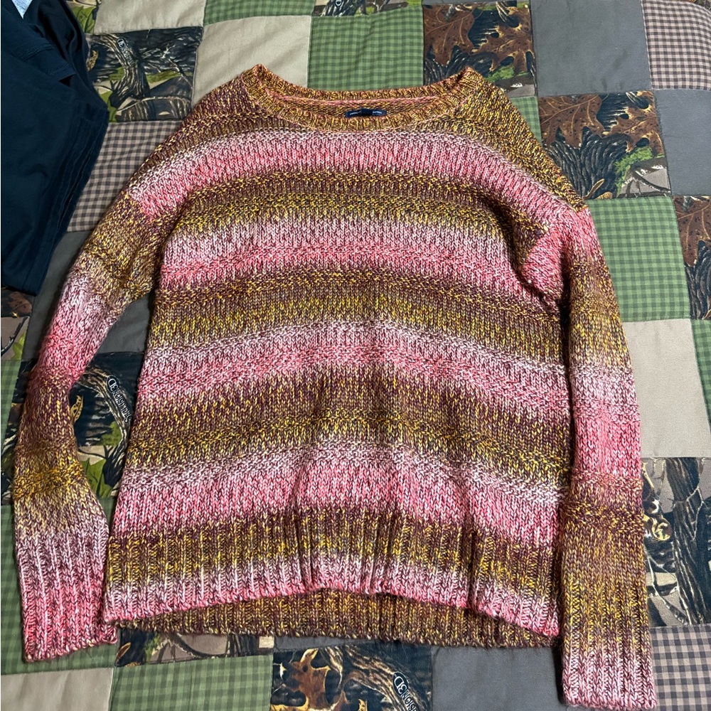 American Eagle Sweater